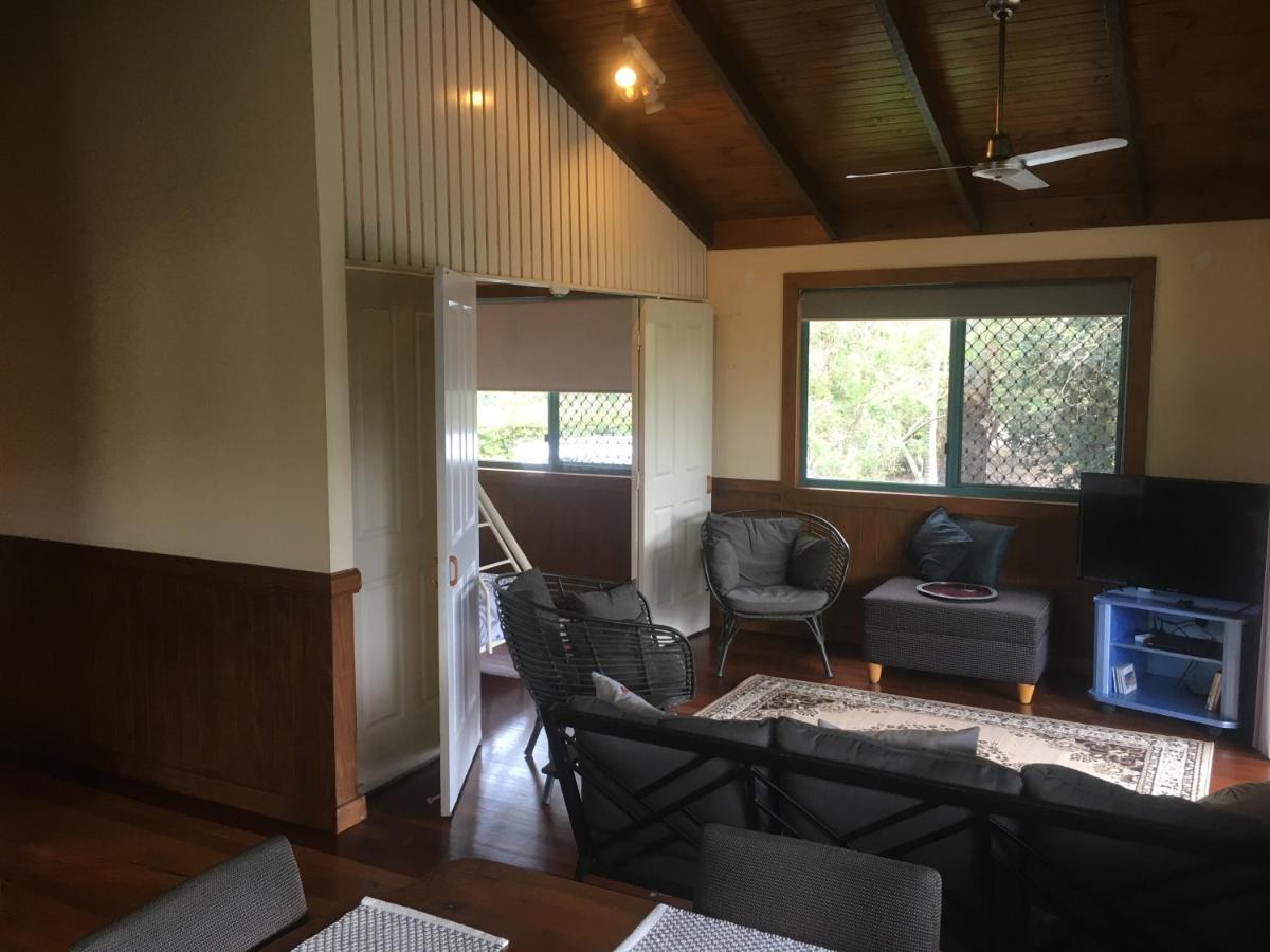 Moore Park Beach Huts Bundaberg Exterior photo