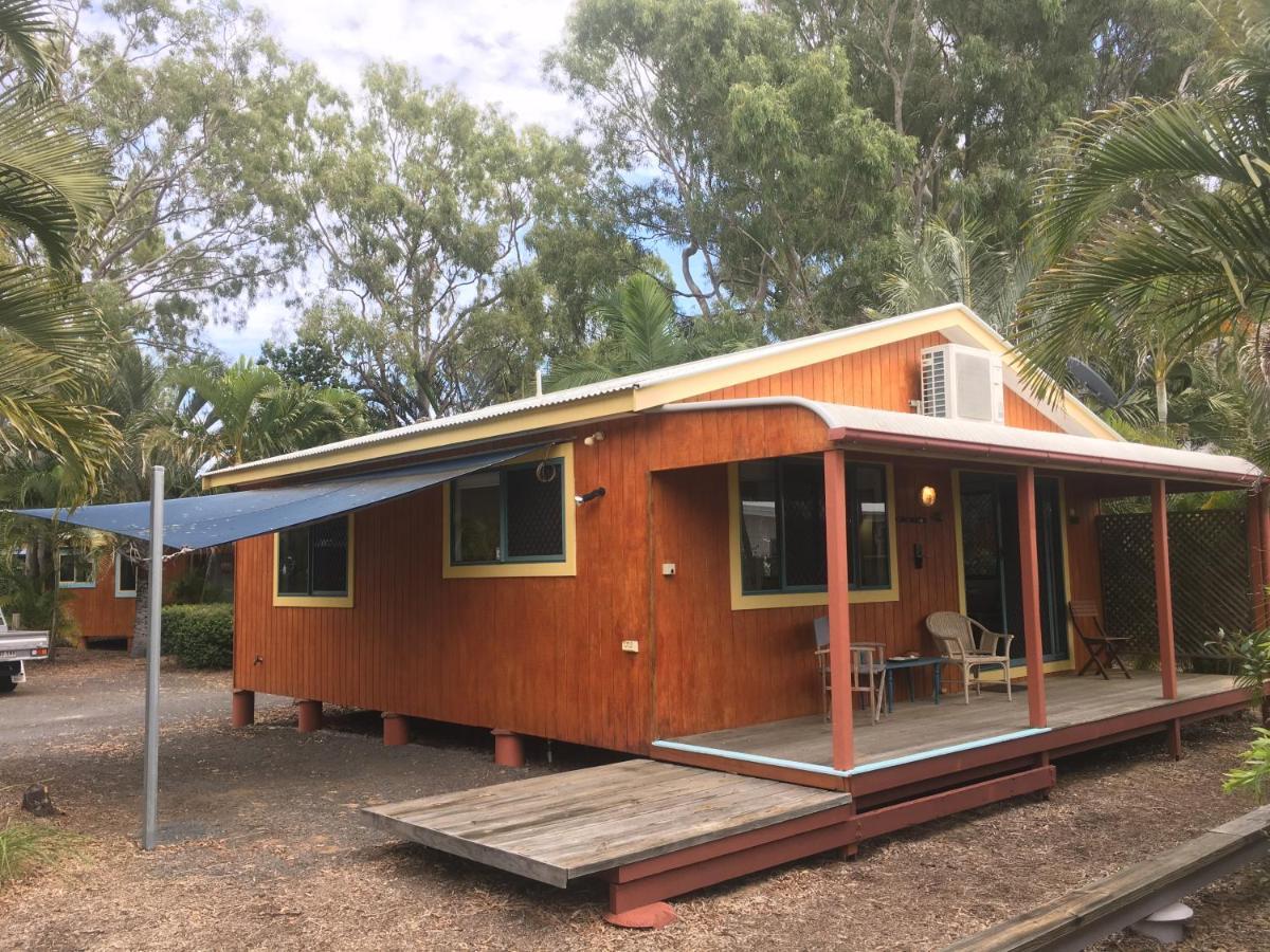Moore Park Beach Huts Bundaberg Exterior photo